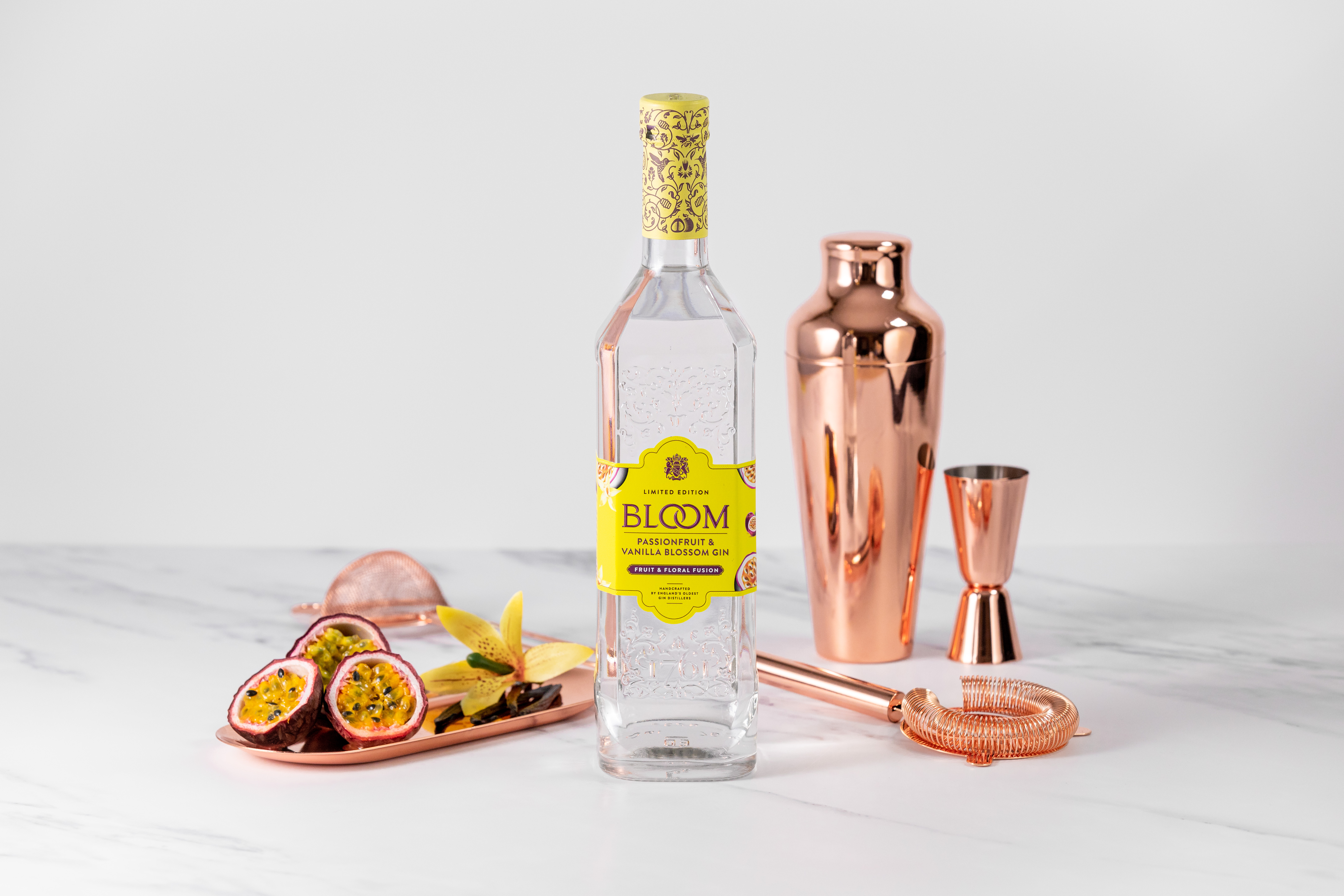 BLOOM Passionfruit & Vanilla Blossom Gin 0,7l