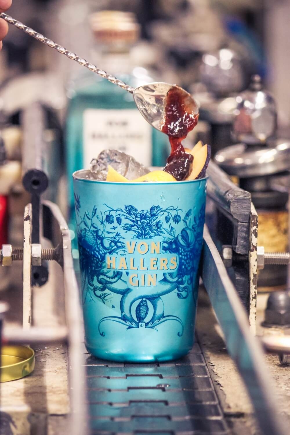 VON HALLERS GIN Becher "Wander-Wonder", 1 St.