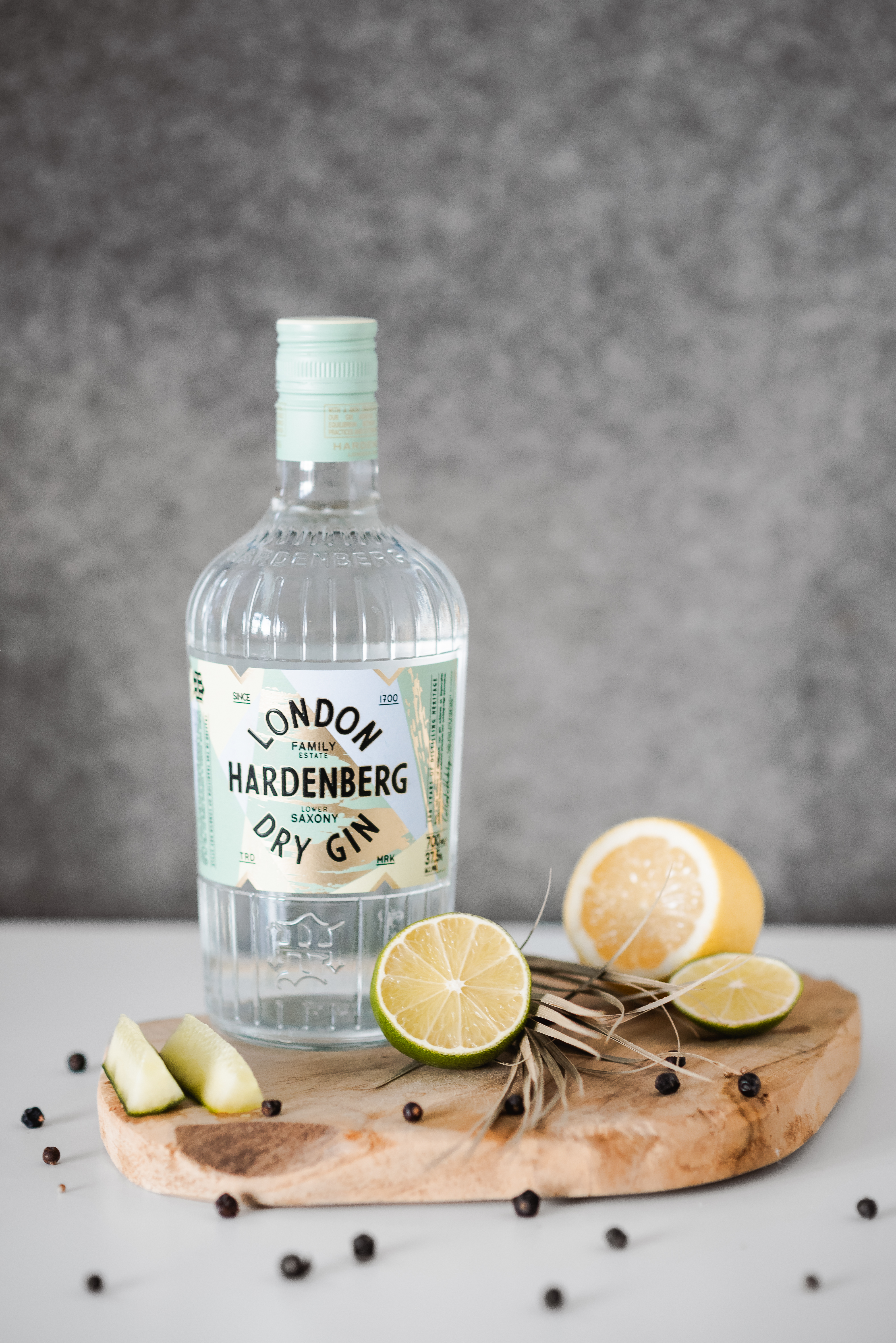 HARDENBERG London Dry Gin 0,7l HARDENBERG London Dry Gin 0,7l